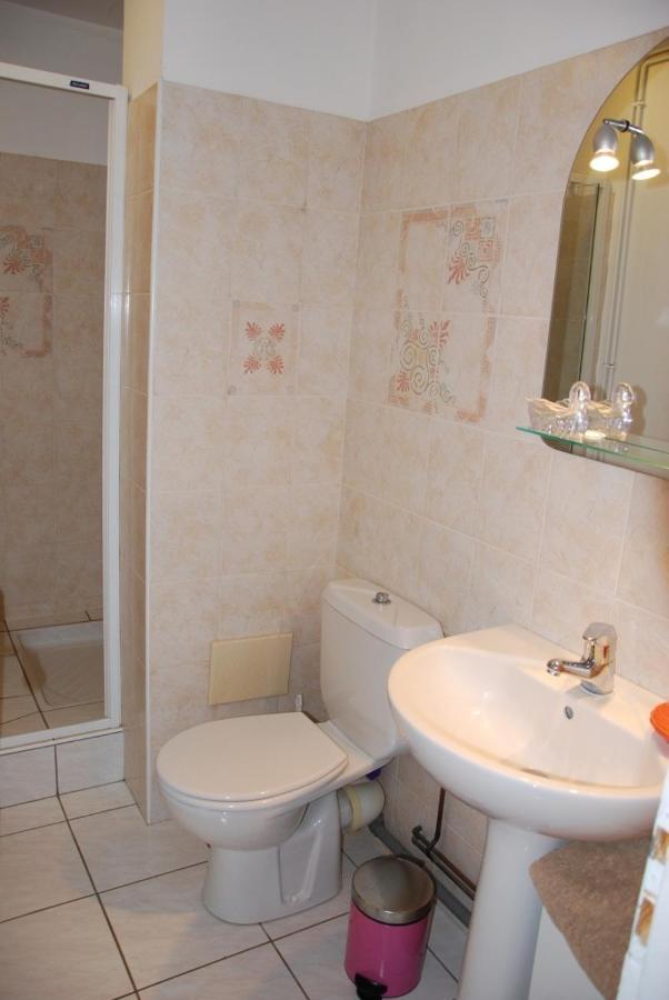 Chez Sophie -Chambres D'Hotes, Gite Et Gite Equestre Clermont-Dessous Eksteriør bilde